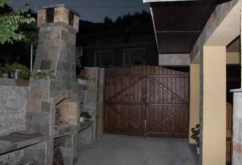 ペンション Guest House Stelia