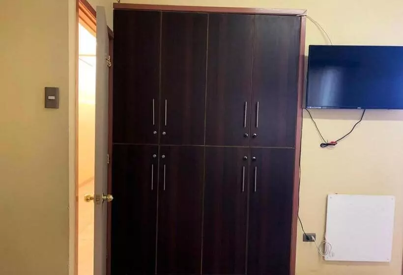 ペンション Juku Hostal
