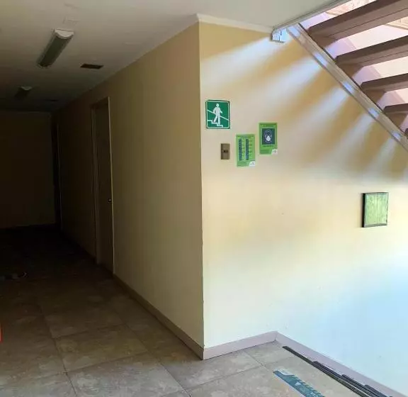 ペンション Juku Hostal