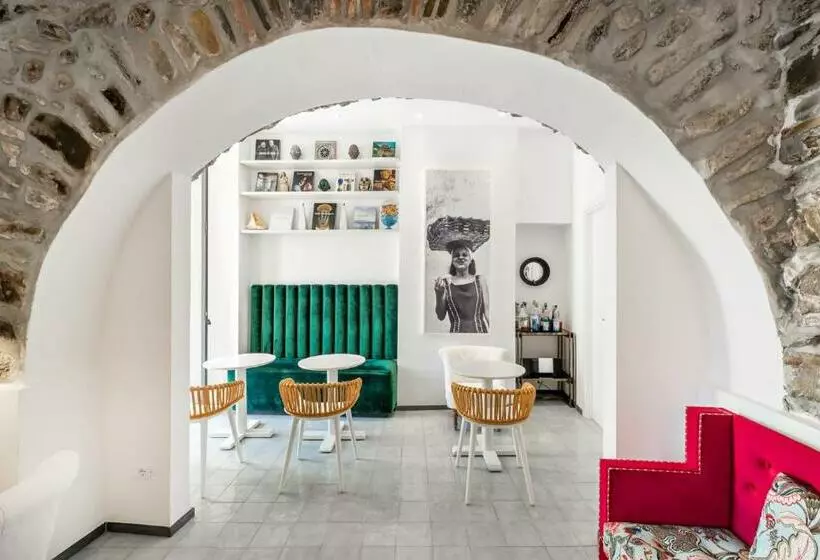 ペンション La Torretta Lodge