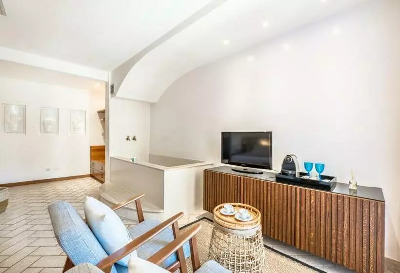 ペンション La Torretta Lodge