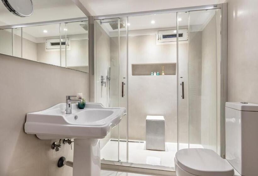 بنسيون La Torretta Lodge