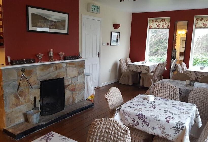 بنسيون Portfinn Lodge