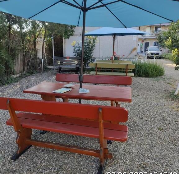 펜션 Tourist Paradis Costinesti