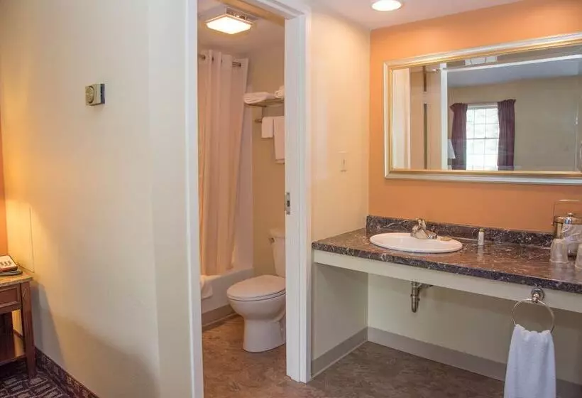 Retkeilymaja Colonnade Inn