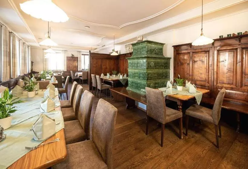 Retkeilymaja Gasthof Zur Post