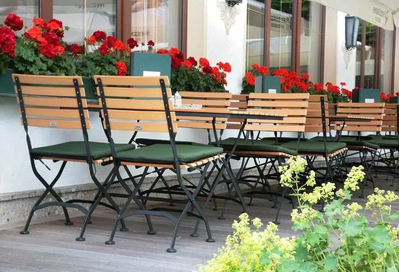 Retkeilymaja Gasthof Zur Post