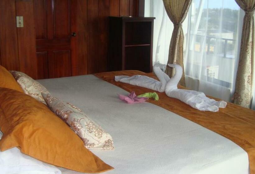 فندق صغير Sula Sula