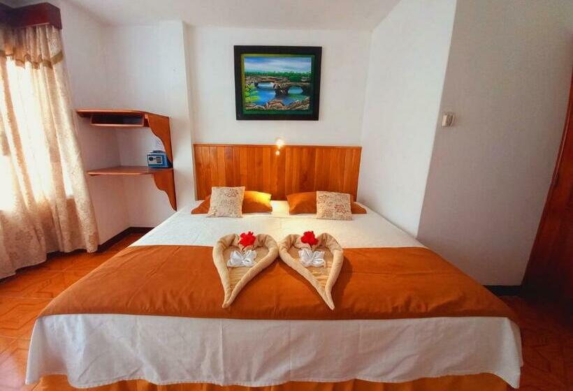 فندق صغير Sula Sula