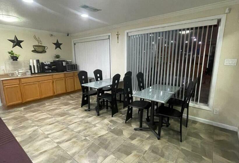 فندق صغير Lufkin Inn