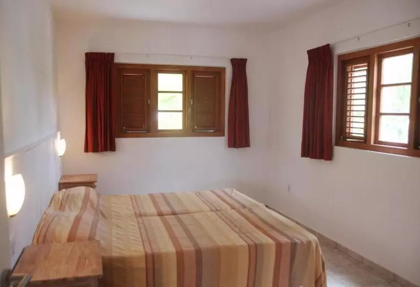 Bantopa Apartments