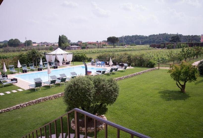 هتل Agriturismo Le Campagnole