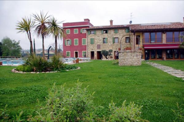 هتل Agriturismo Le Campagnole
