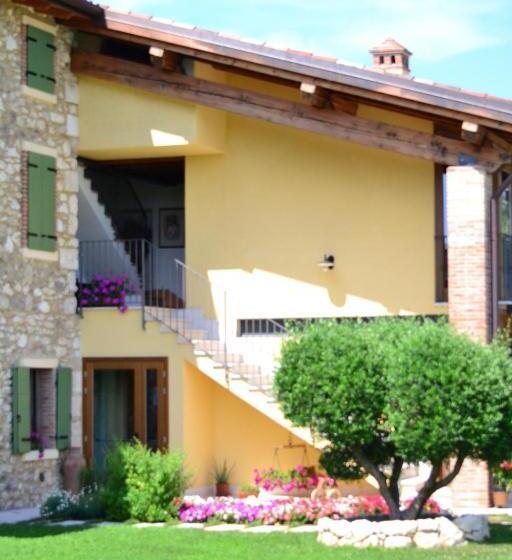 هتل Agriturismo Le Campagnole