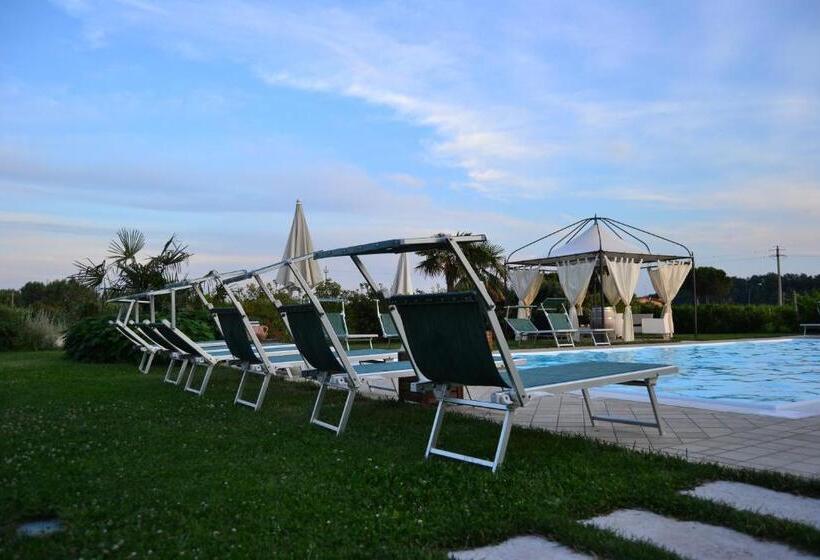 هتل Agriturismo Le Campagnole