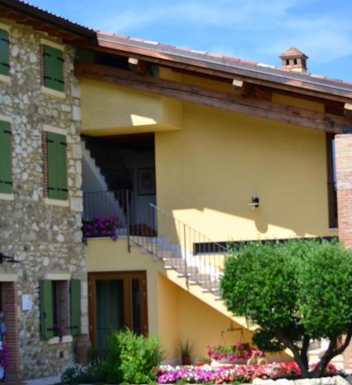 هتل Agriturismo Le Campagnole