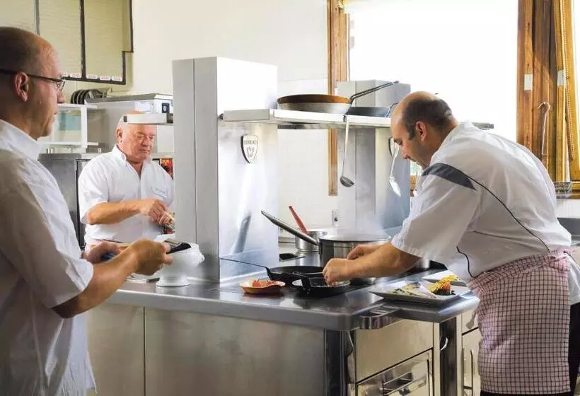 ホテル Les Soldanelles