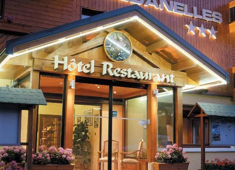 ホテル Les Soldanelles