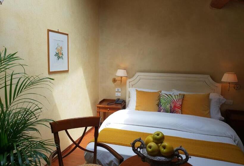 I Giardini Segreti Di Villa Marcello Marinelli