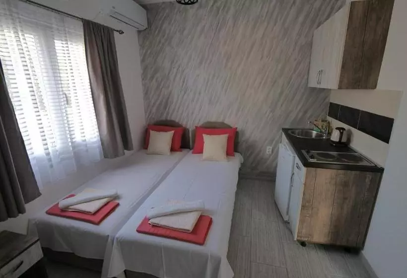 پانسیون Apartments Blago Sutomore