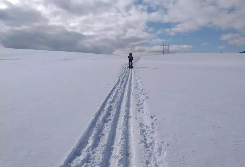 Majatalo Penzion V Strani