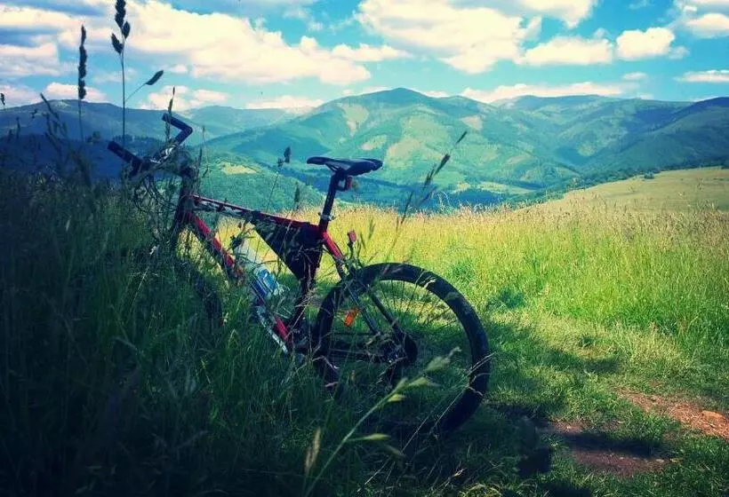 Majatalo Penzion V Strani