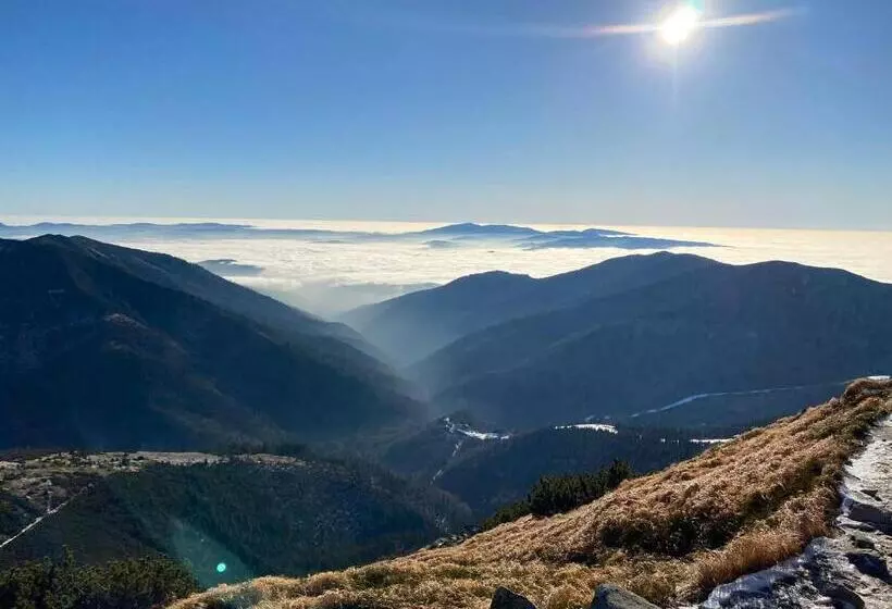 Majatalo Penzion V Strani