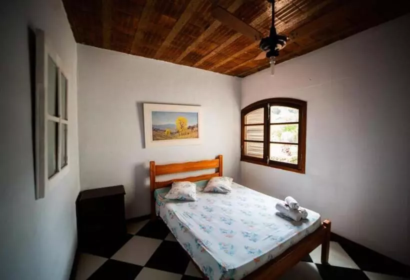 ペンション Pousada Do Ipê Amarelo