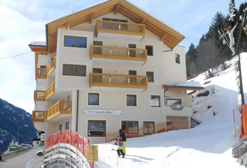 ペンション Alpenfrieden