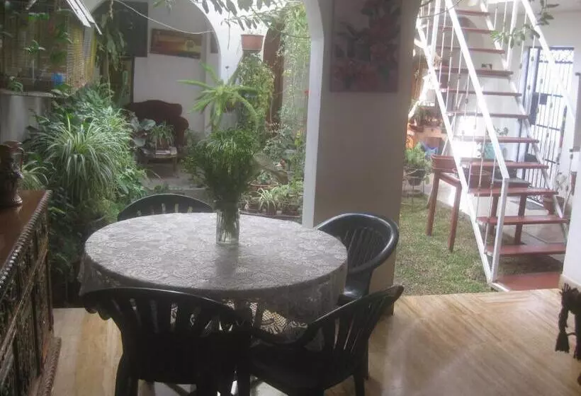 Majatalo Hostal Camiluz