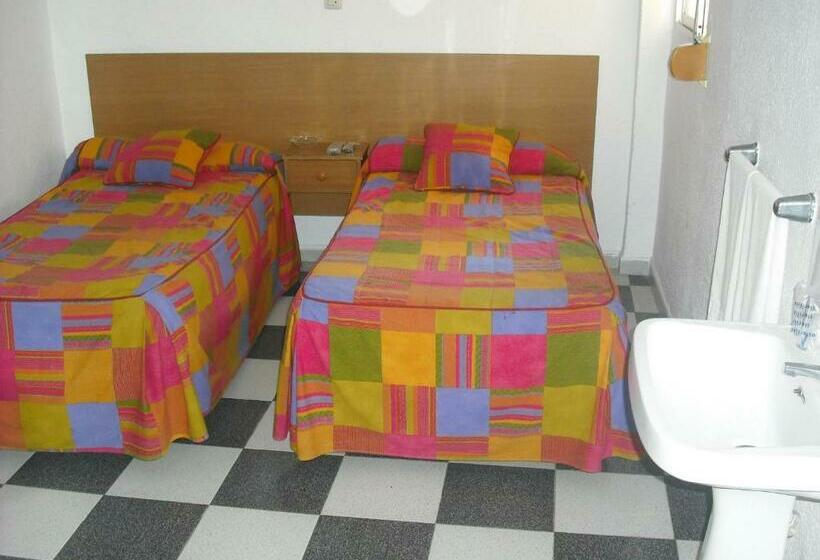 Pension La Esteponera