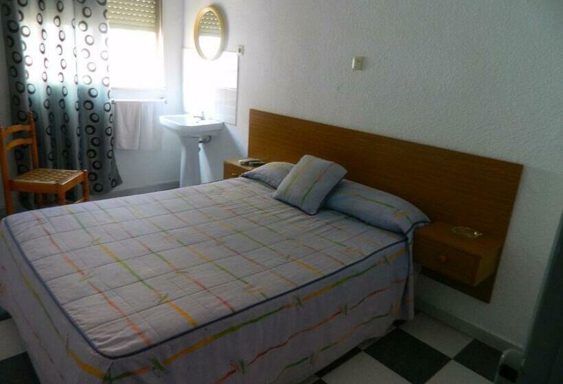 Pension La Esteponera