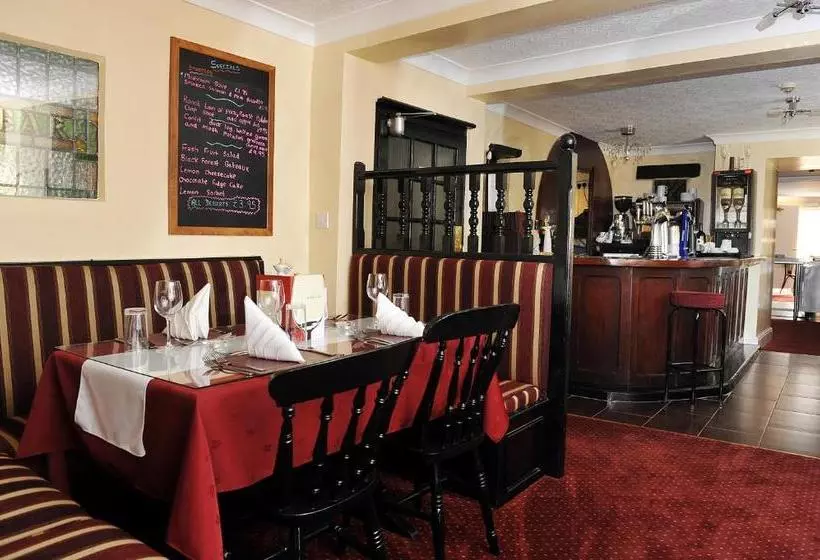 ユースホステル The Old Mill Inn