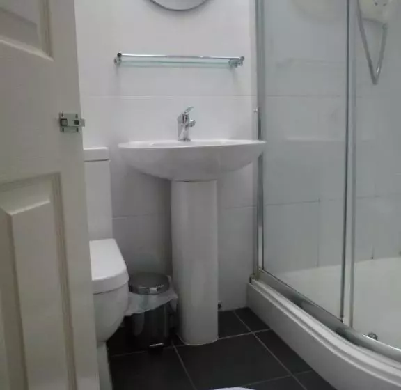 ユースホステル The Old Mill Inn