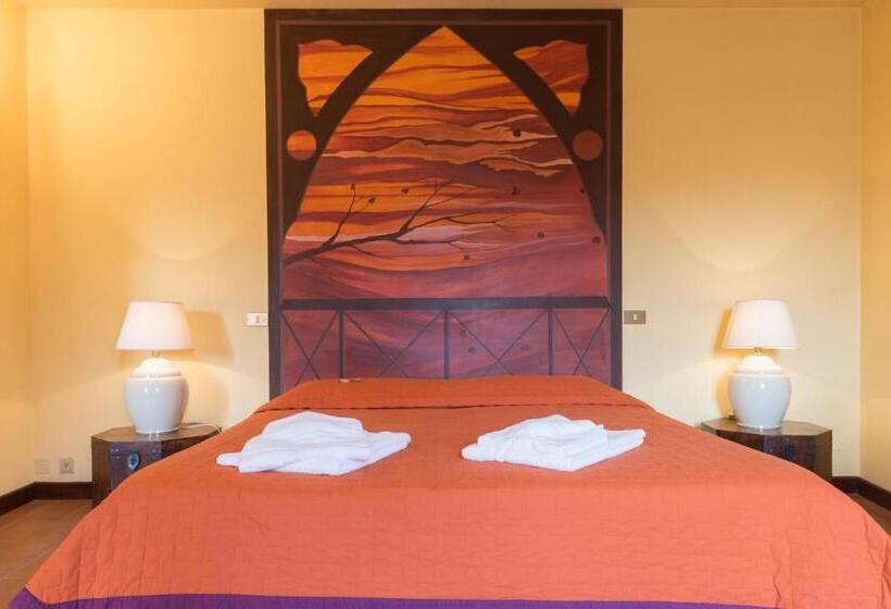 فندق Agriturismo Podere Villa Alessi