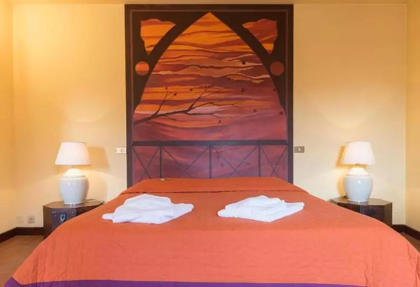هتل Agriturismo Podere Villa Alessi