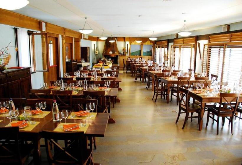 فندق Agriturismo Podere Villa Alessi