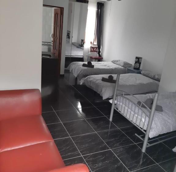 Пансион Casa Manhattan Caminito Del Rey