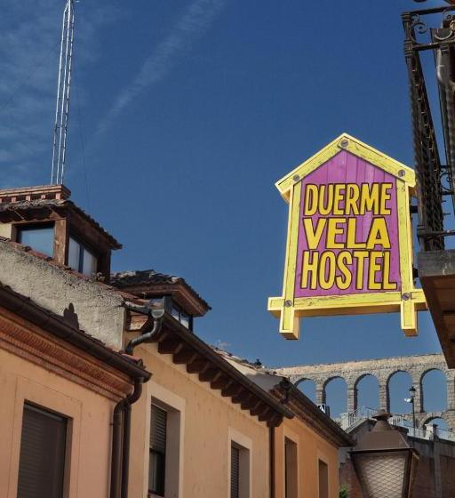 بنسيون Duermevela Hostel