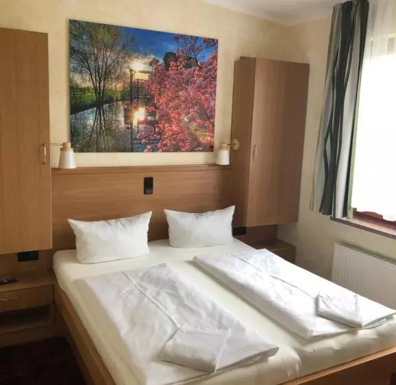 ペンション Gasthof Zum Slawen