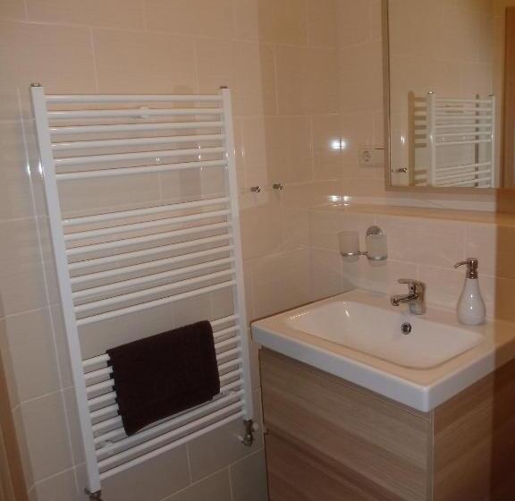 ペンション Gasthof Zum Slawen