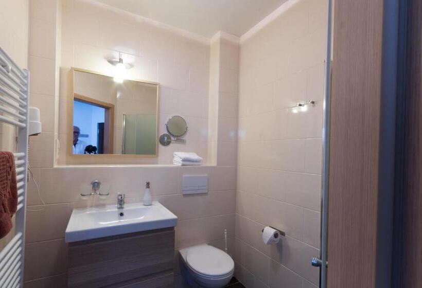 ペンション Gasthof Zum Slawen