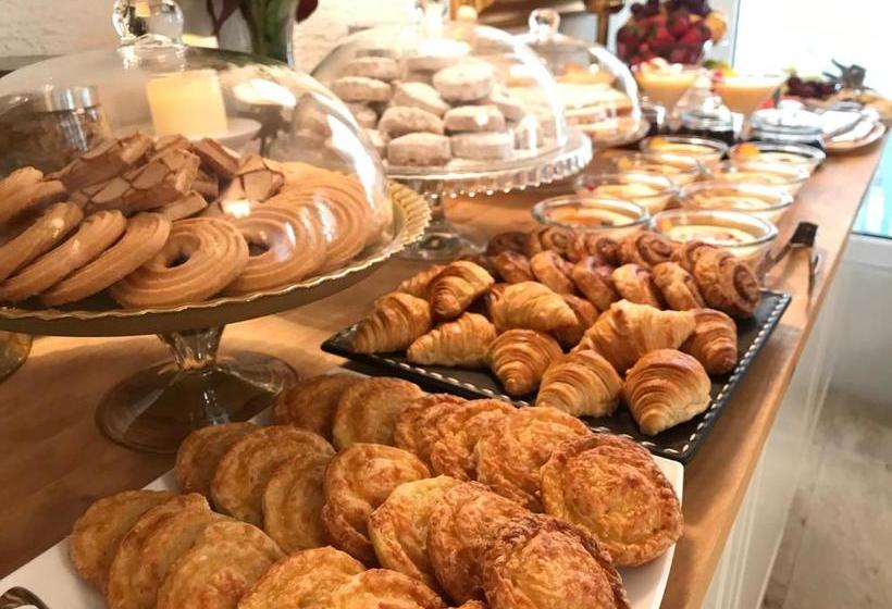 ペンション Maris Vama Veche