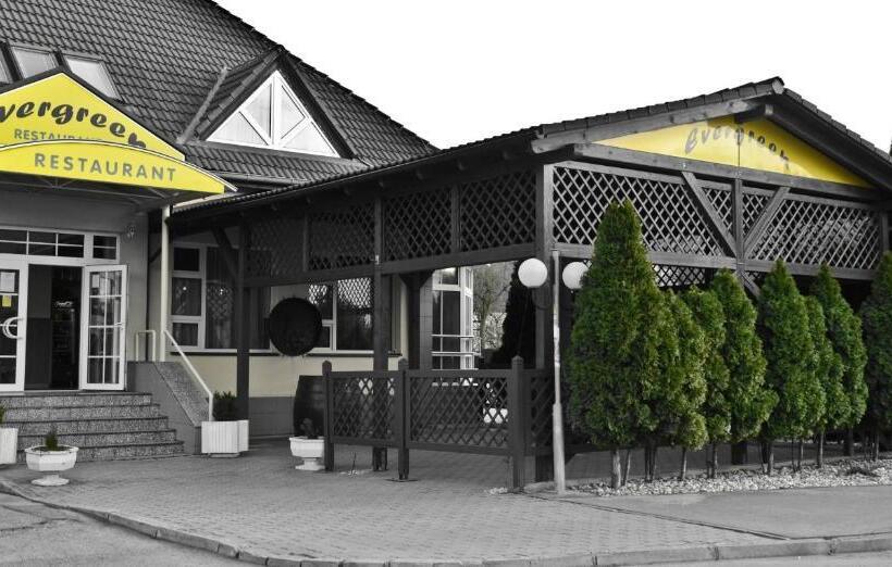 פנסיון Penzión Evergreen