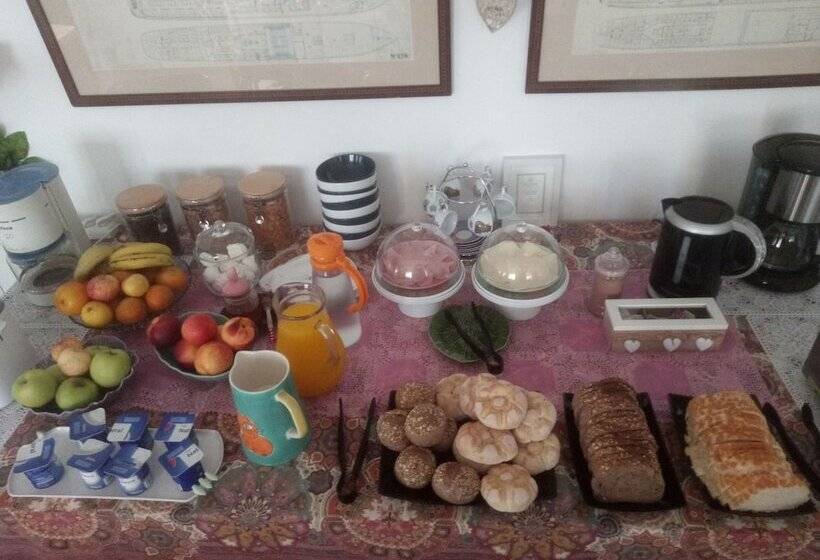 ペンション Petunia Guest House