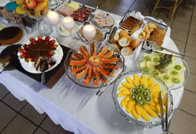 ペンション Pousada Oma Helga