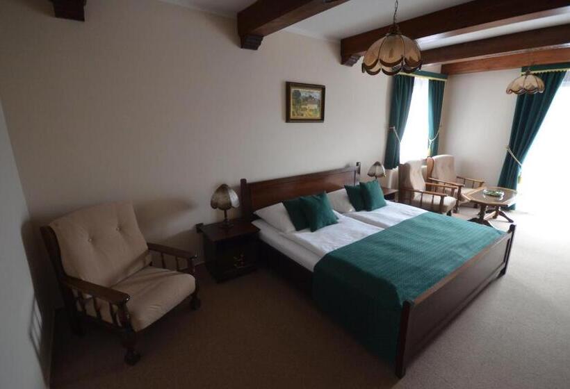 بنسيون Villa žerotín Penzion Bed & Breakfast