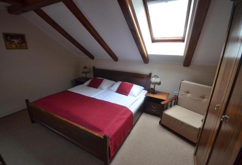 بنسيون Villa žerotín Penzion Bed & Breakfast