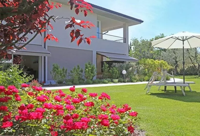 ホテル Agriturismo La Rocca