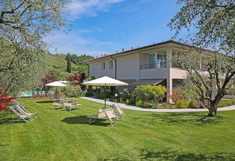 ホテル Agriturismo La Rocca
